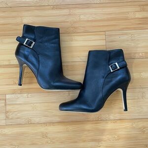 White House Black Market Leather Ankle Boots Black Size 6